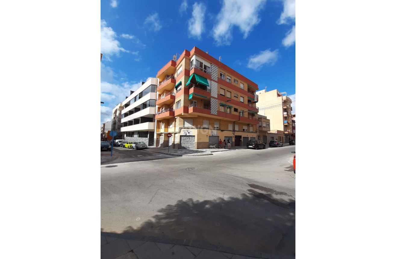 Resale - Apartment / flat - Torrevieja - Costa Blanca