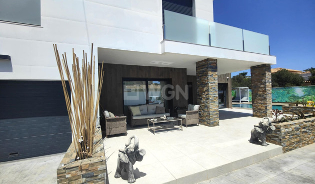 Resale - Villa - Cabo Roig - Costa Blanca