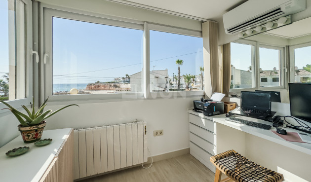 Resale - Apartment / flat - Orihuela Costa - Costa Blanca