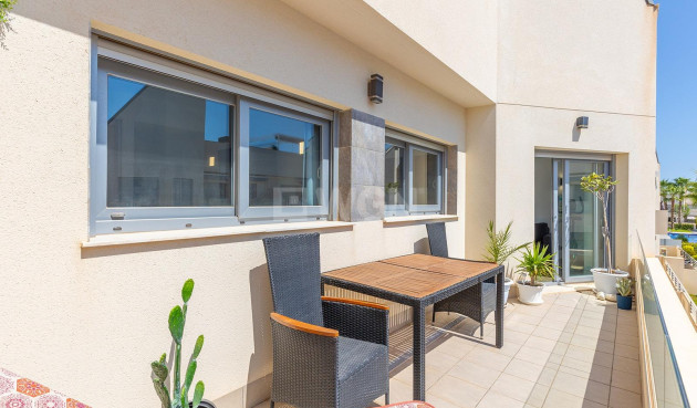 Resale - Apartment / flat - Torrevieja - La Veleta