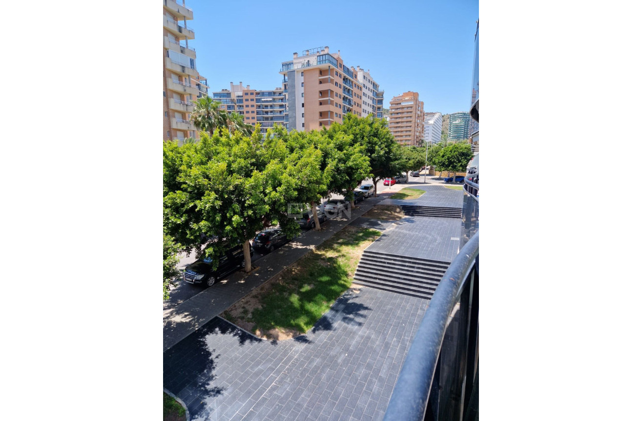 Resale - Apartment / flat - Villajoyosa - Costa Blanca