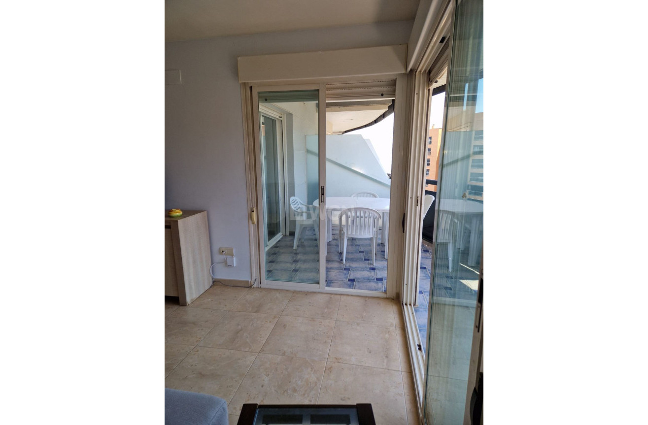 Resale - Apartment / flat - Villajoyosa - Costa Blanca