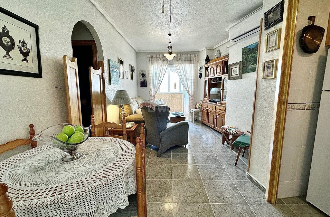 Resale - Apartment / flat - Torrevieja - Costa Blanca