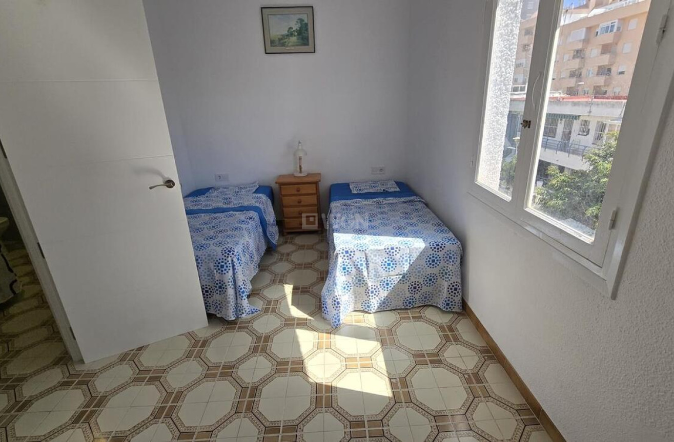 Odsprzedaż - Bungalow - Torrevieja - Nueva Torrevieja