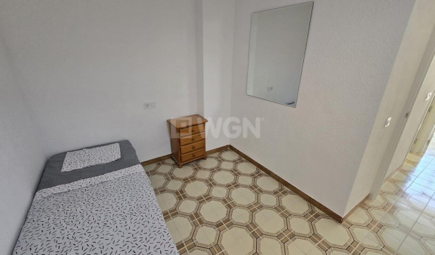 Odsprzedaż - Bungalow - Torrevieja - Nueva Torrevieja