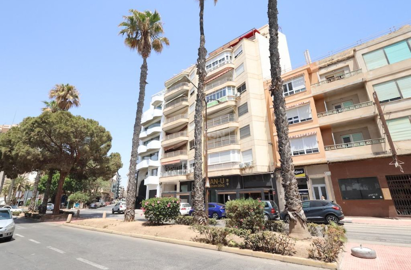 Resale - Apartment / flat - Torrevieja - Costa Blanca