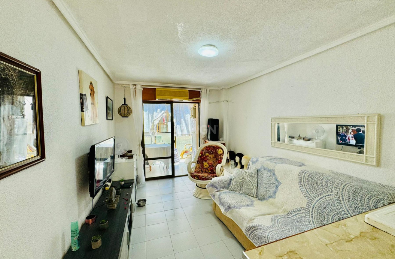 Resale - Apartment / flat - Torrevieja - Costa Blanca