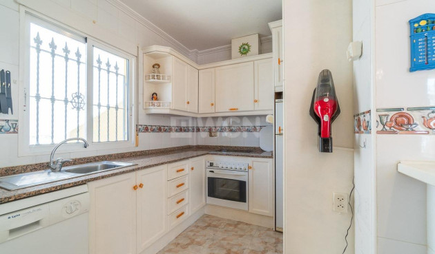 Resale - Villa - Orihuela Costa - La Zenia