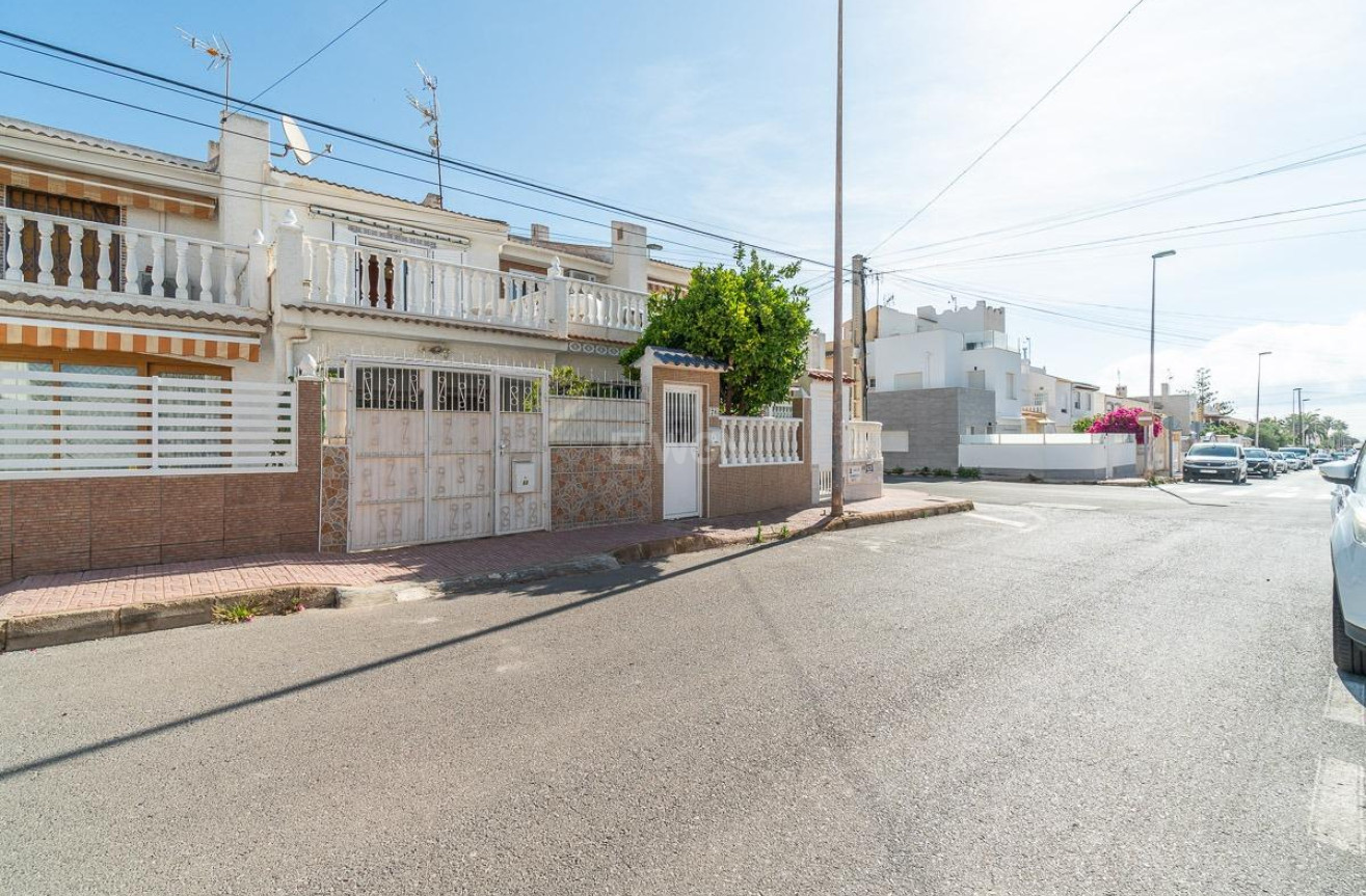 Odsprzedaż - Bungalow - Torrevieja - Los Frutales