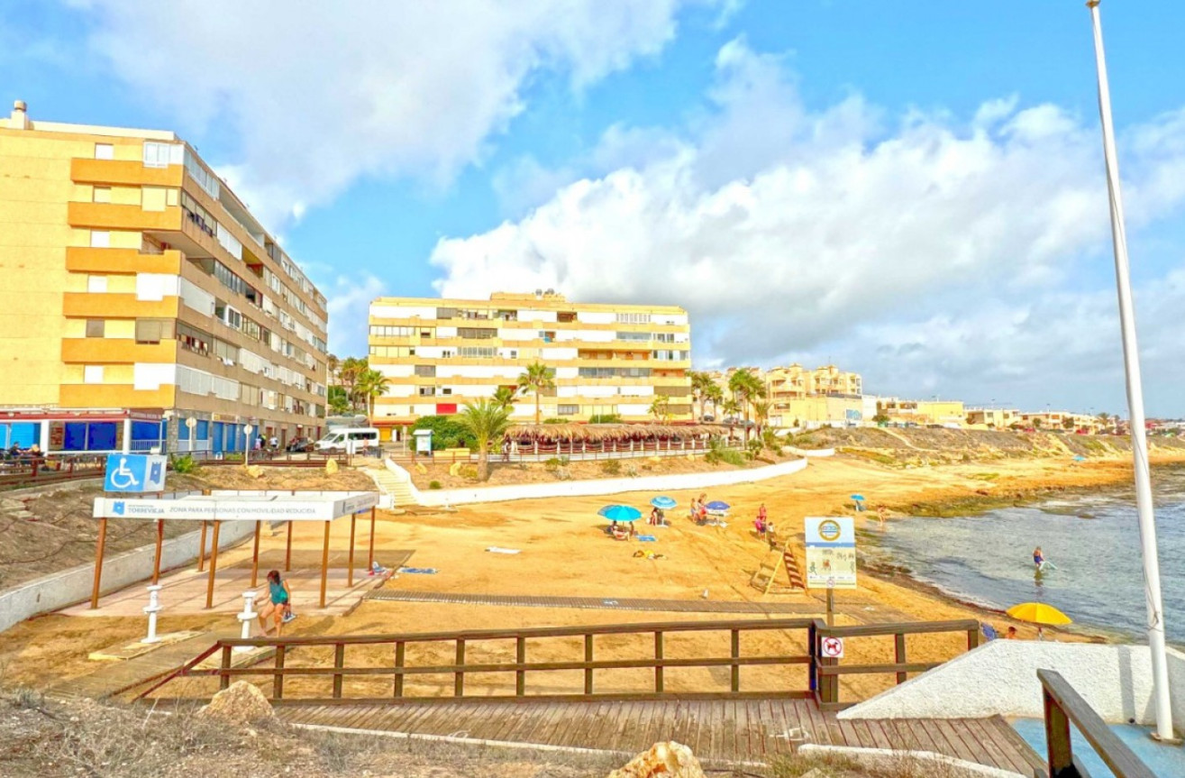 Resale - Apartment / flat - Torrevieja - Costa Blanca