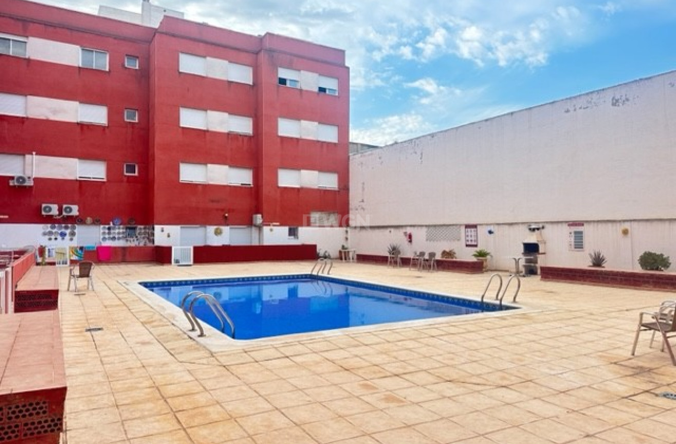 Reventa - Apartamento / piso - Almoradí - Inland