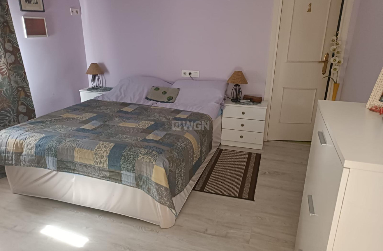 Resale - Apartment / flat - Torrevieja - Punta Prima