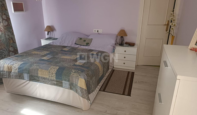 Resale - Apartment / flat - Torrevieja - Punta Prima