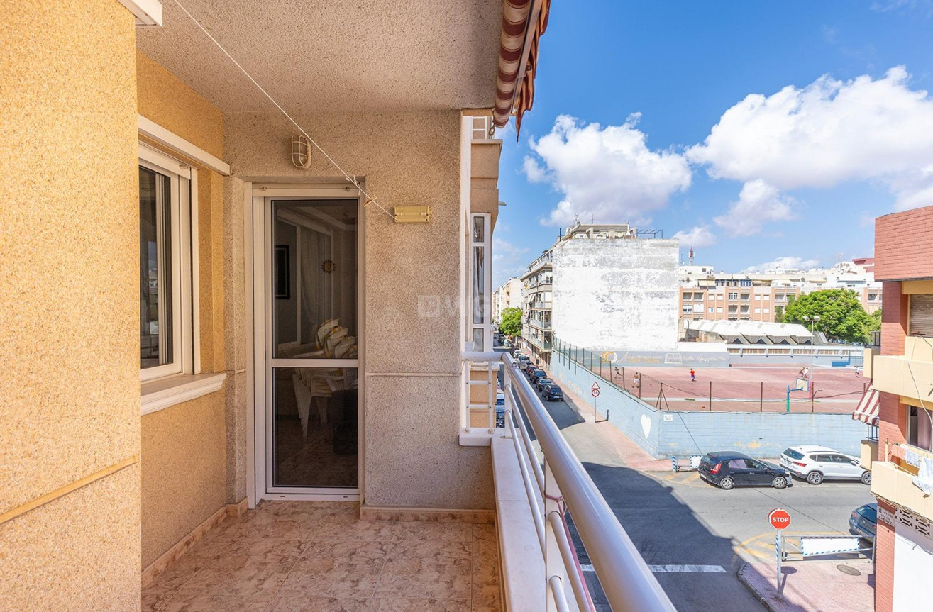 Reventa - Apartamento / piso - Torrevieja - Estacion De Autobuses