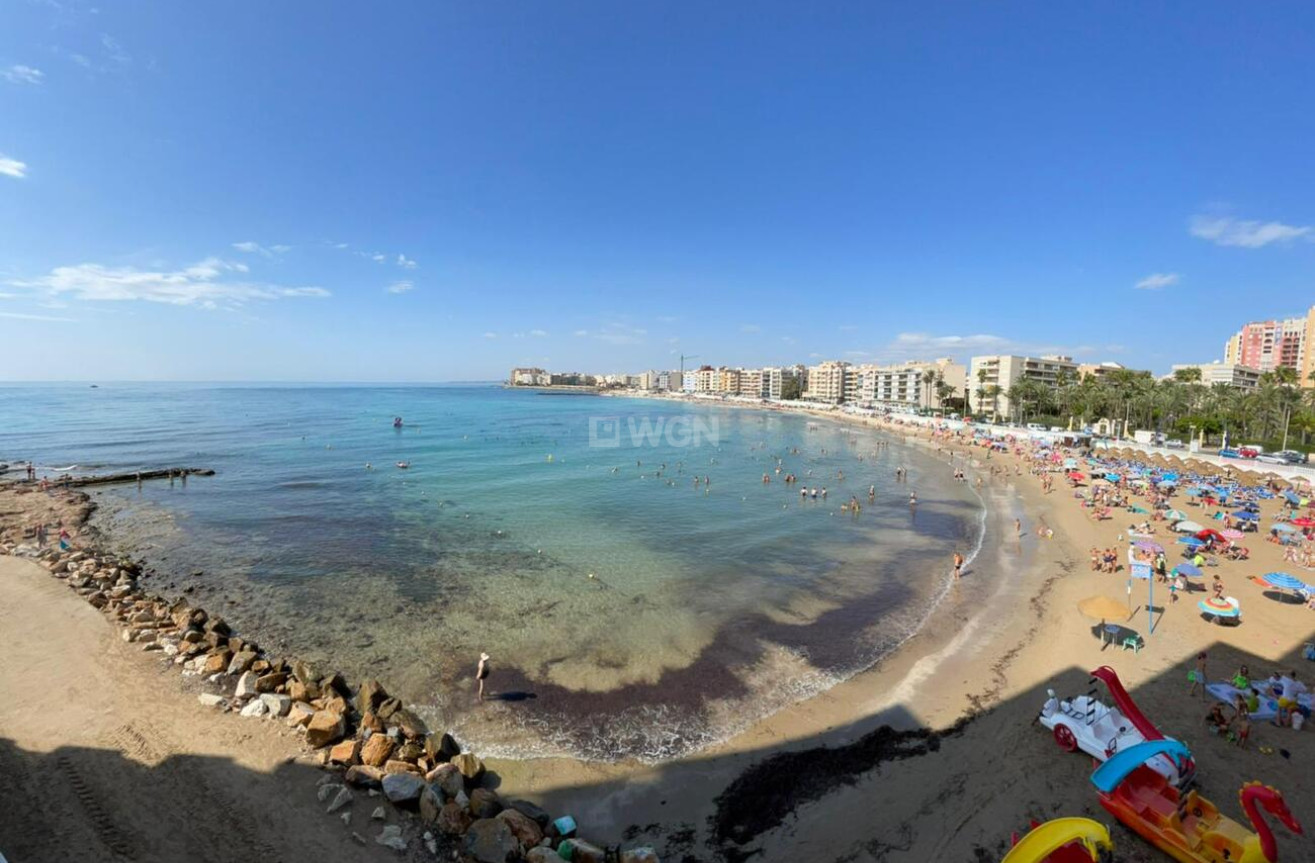 Resale - Apartment / flat - Torrevieja - Habaneras