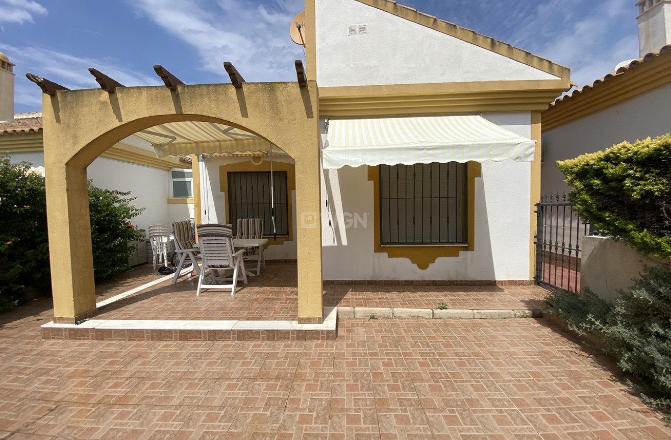 Odsprzedaż - Bungalow - Mazarron Country Club - Inland