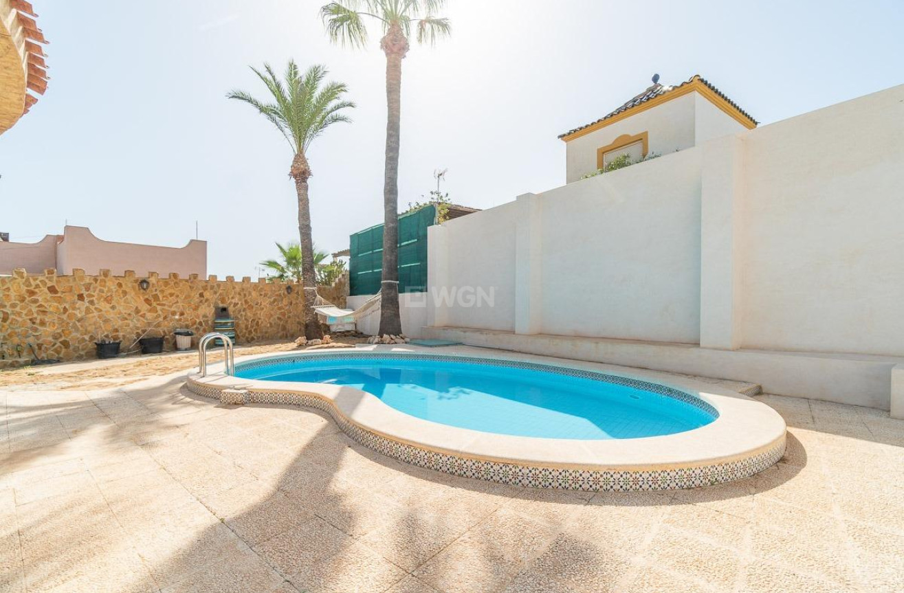 Reventa - Villa - Orihuela Costa - Los Balcones