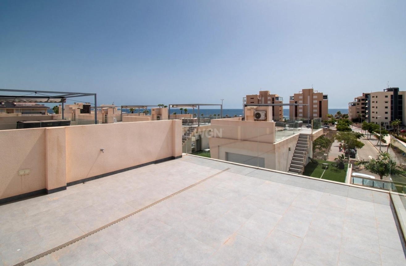 Resale - Villa - Mil Palmeras - Costa Blanca