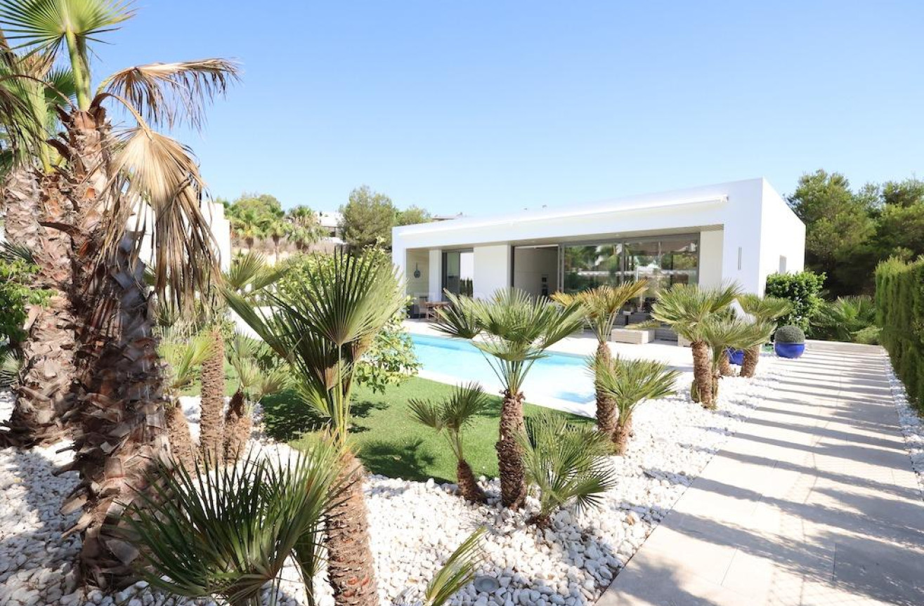 Resale - Villa - San Miguel de Salinas - Inland