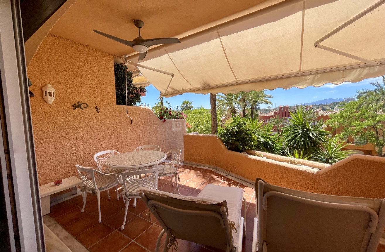 Resale - Townhouse - Nueva Andalucía - Costa del Sol