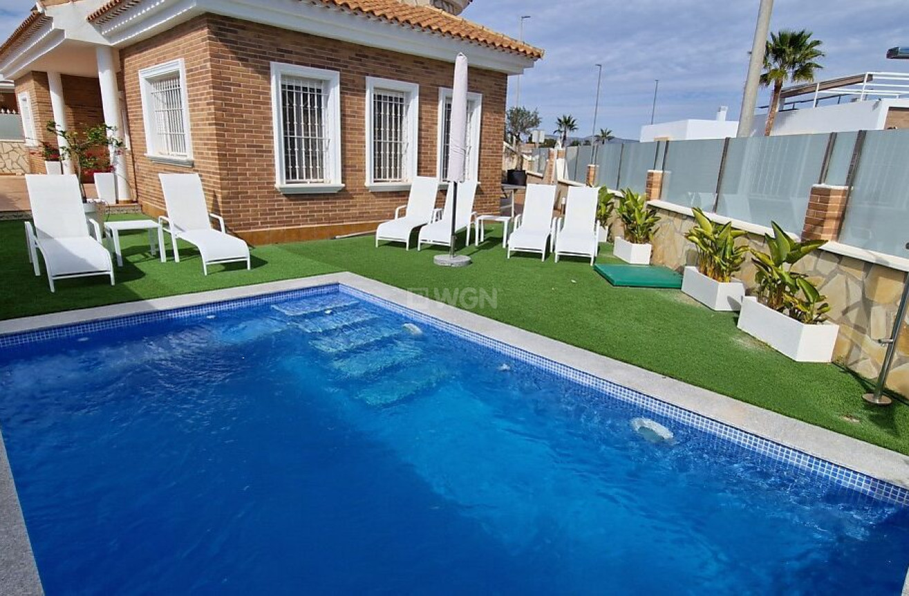 Resale - Villa - Avileses - Inland