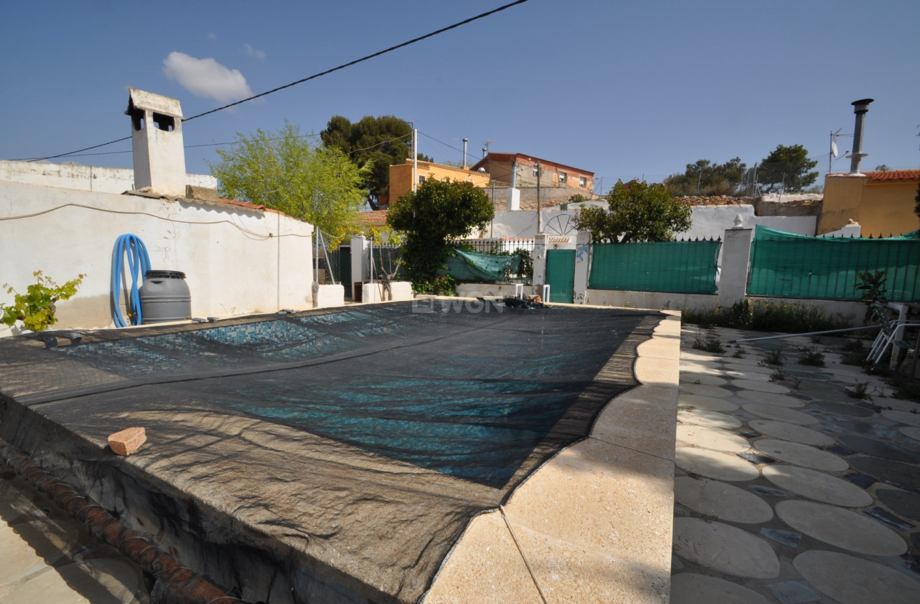 Resale - Villa - Pinoso - Inland