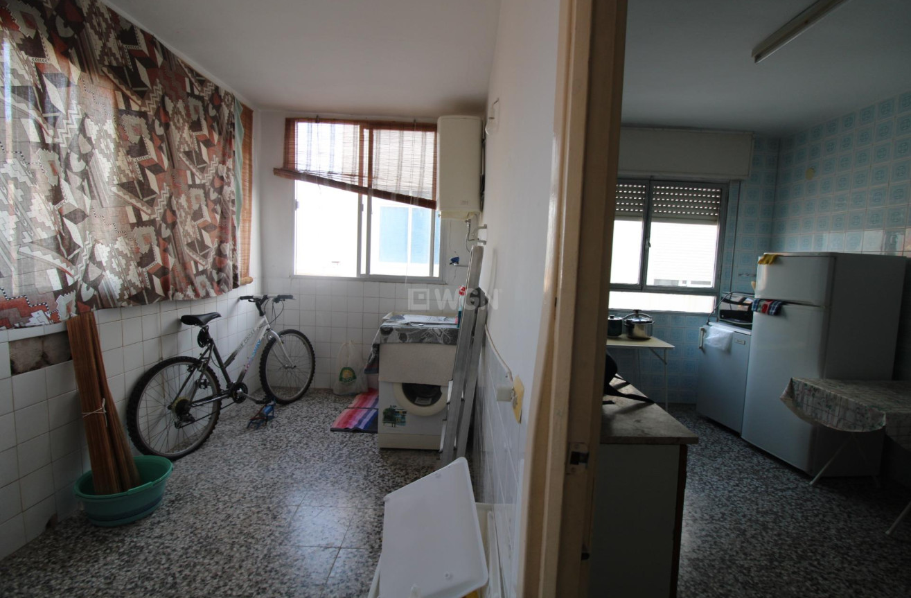 Resale - Penthouse - Lo Pagan - Villananitos