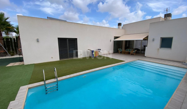 Resale - Villa - Benijofar - Pueblo