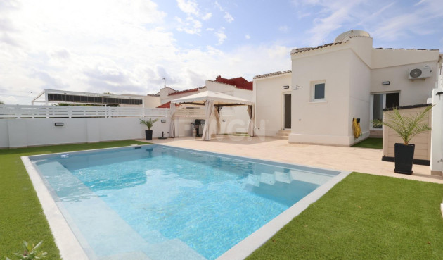 Reventa - Villa - Torrevieja - Costa Blanca