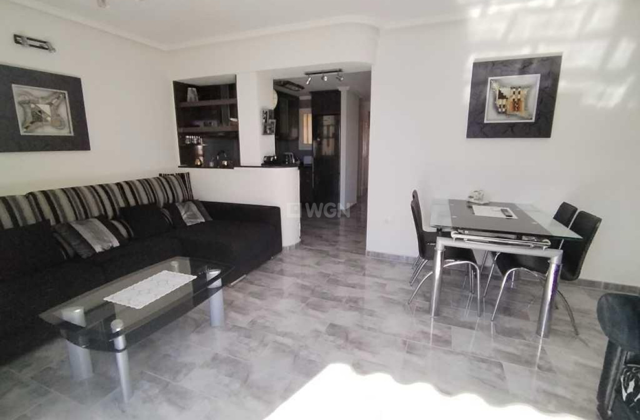 Resale - Apartment / flat - Torrevieja - Los Frutales