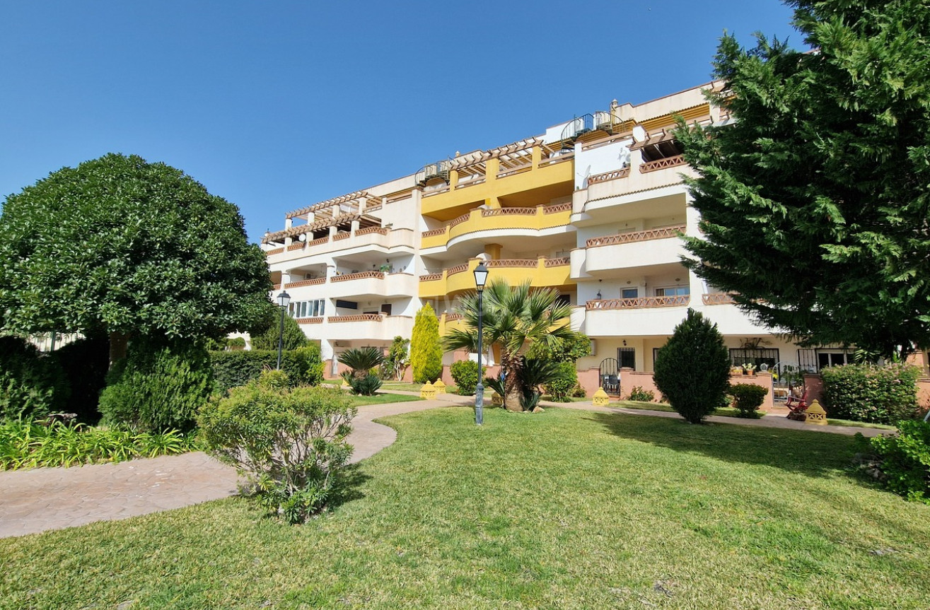 Resale - Apartment / flat - Alcaucín - Inland