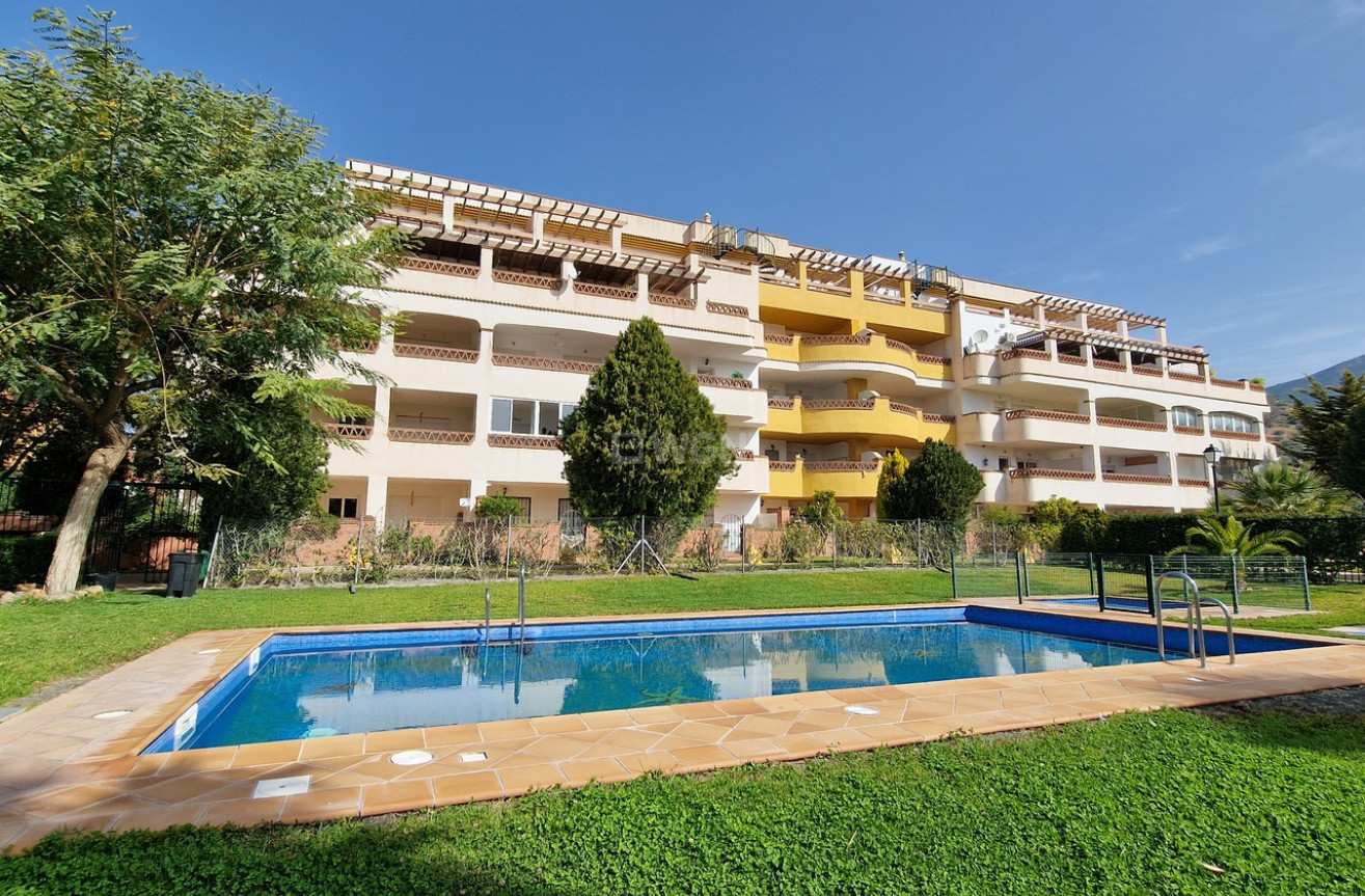 Resale - Apartment / flat - Alcaucín - Inland