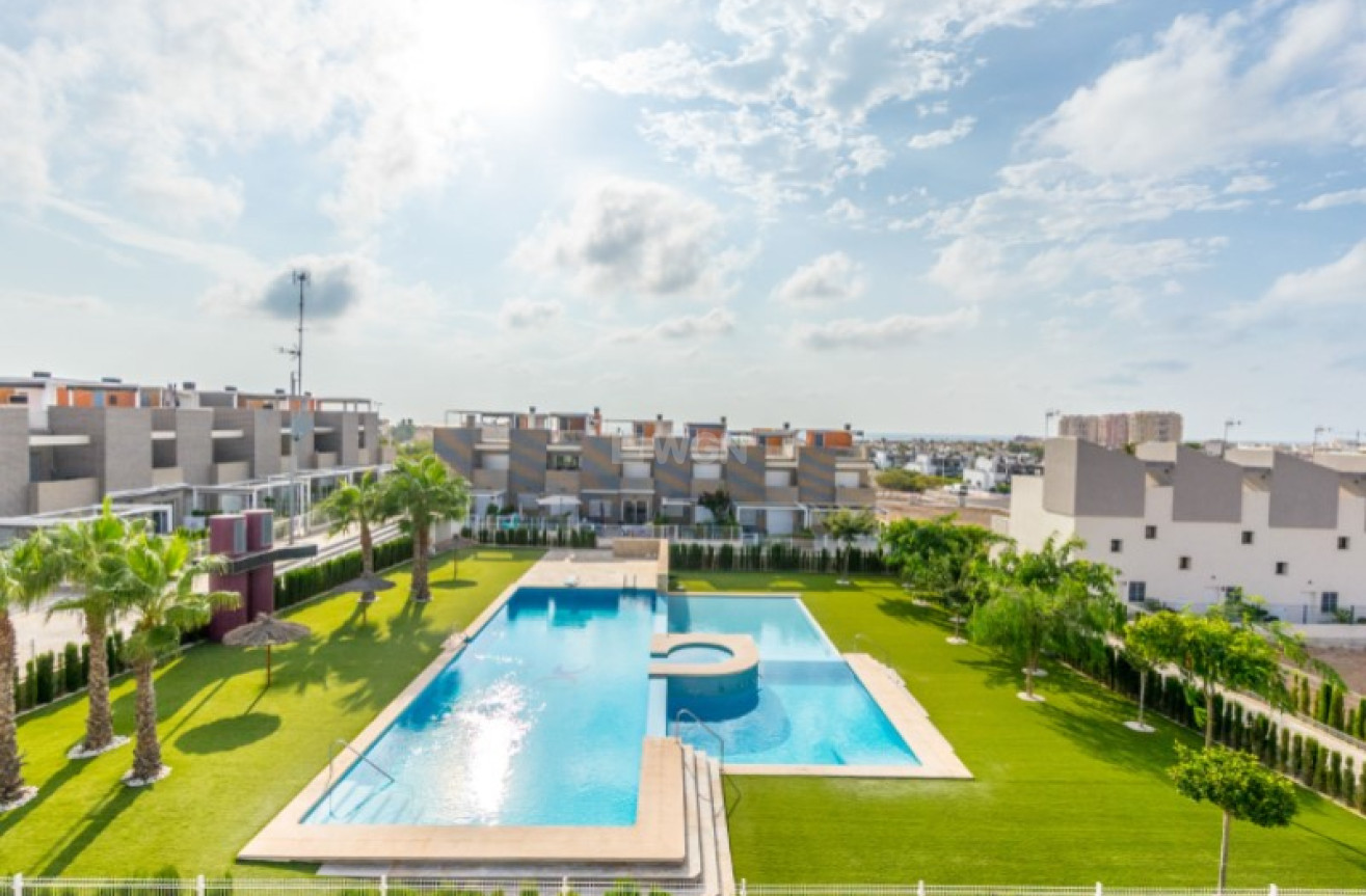 Resale - Apartment / flat - Torrevieja - Costa Blanca