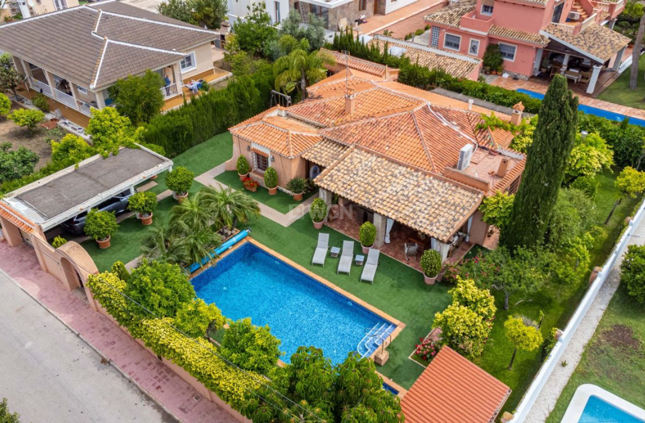 Reventa - Villa - Torrevieja - Costa Blanca