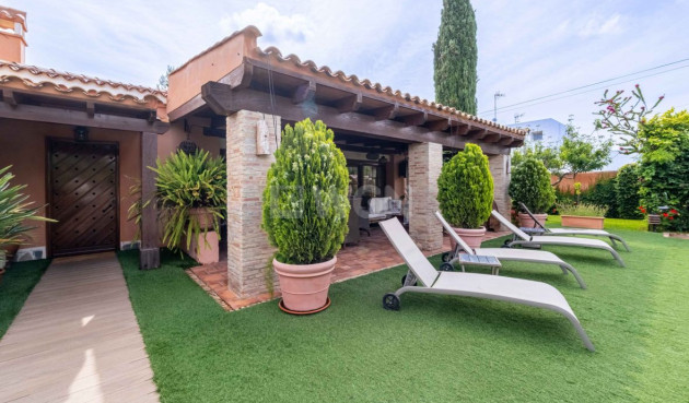 Reventa - Villa - Torrevieja - Costa Blanca