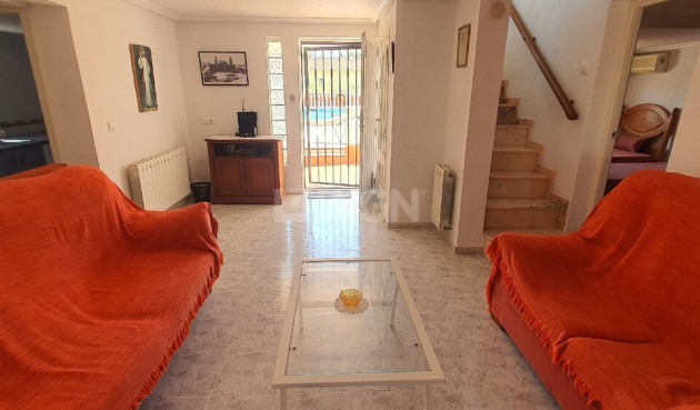 Odsprzedaż - Villa - Los Balcones - Costa Blanca