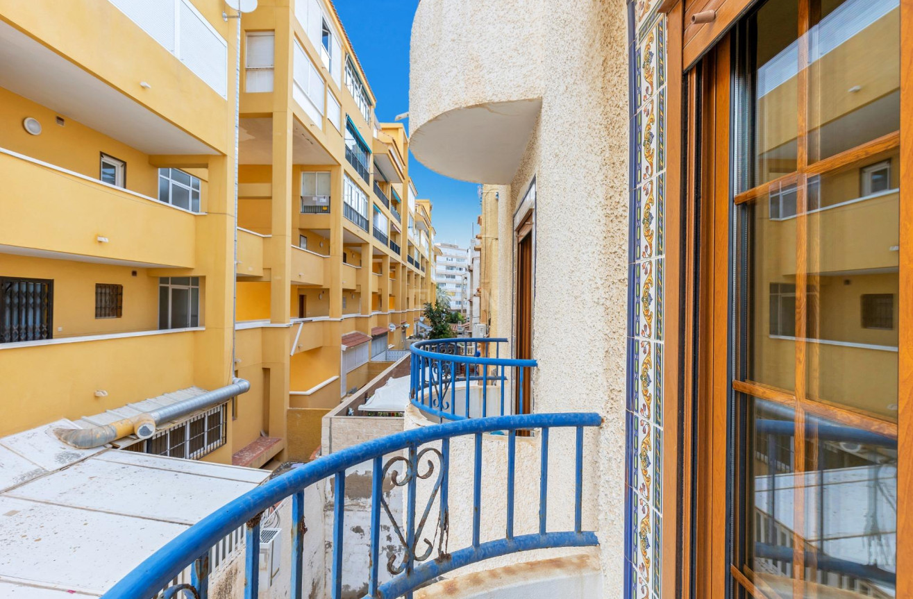 Resale - Apartment / flat - Torrevieja - La Mata