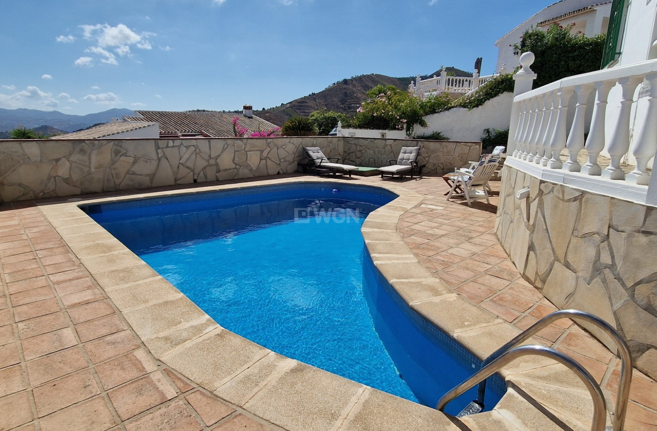 Resale - Villa - Vinuela - Inland