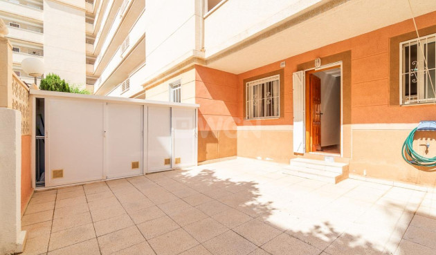 Resale - Apartment / flat - Torrevieja - Nueva Torrevieja