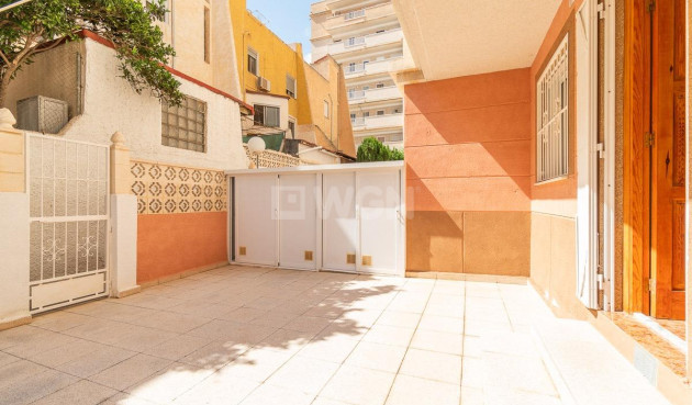 Resale - Apartment / flat - Torrevieja - Nueva Torrevieja