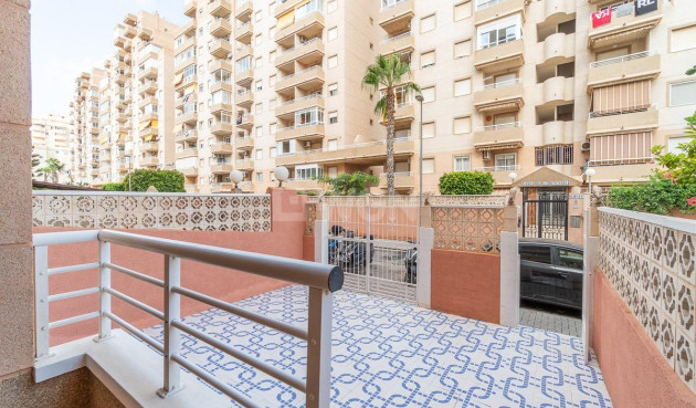 Resale - Apartment / flat - Torrevieja - Nueva Torrevieja