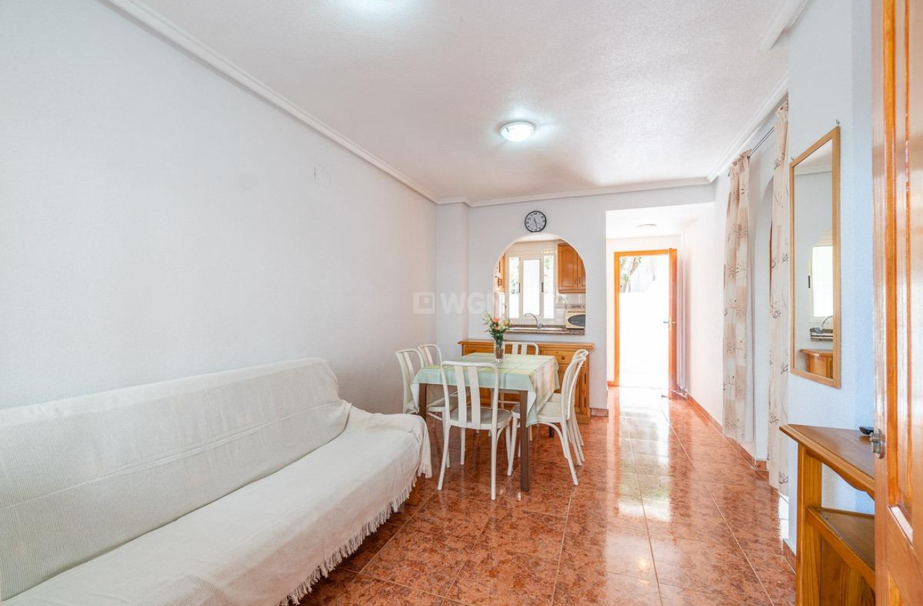 Resale - Apartment / flat - Torrevieja - Nueva Torrevieja