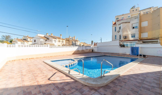 Resale - Apartment / flat - Torrevieja - Nueva Torrevieja