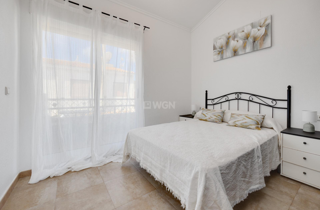 Resale - Bungalow - Torrevieja - Los Frutales