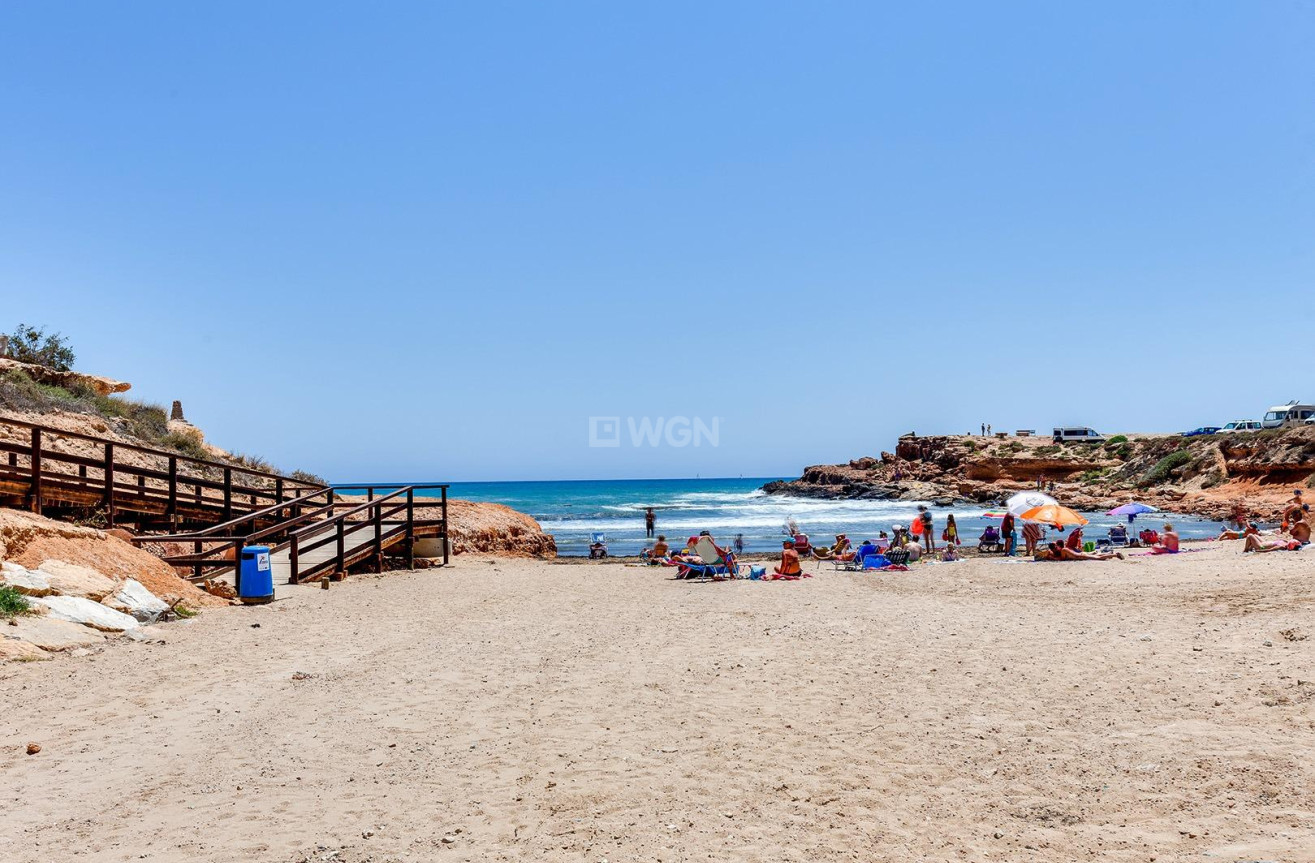 Odsprzedaż - Bungalow - Torrevieja - Los Frutales