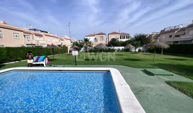 Resale - Apartment / flat - Torrevieja - Costa Blanca