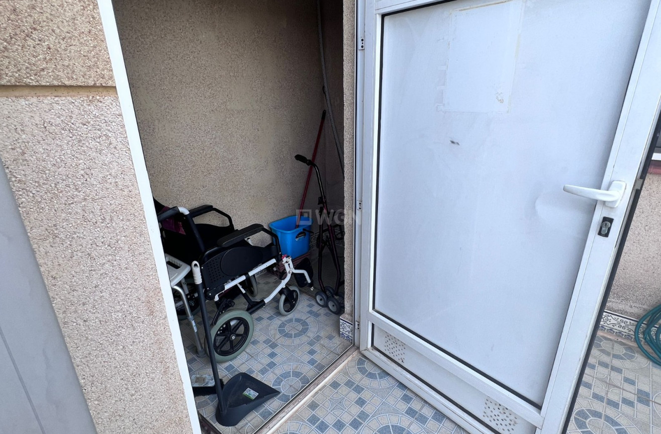 Resale - Apartment / flat - Torrevieja - Costa Blanca