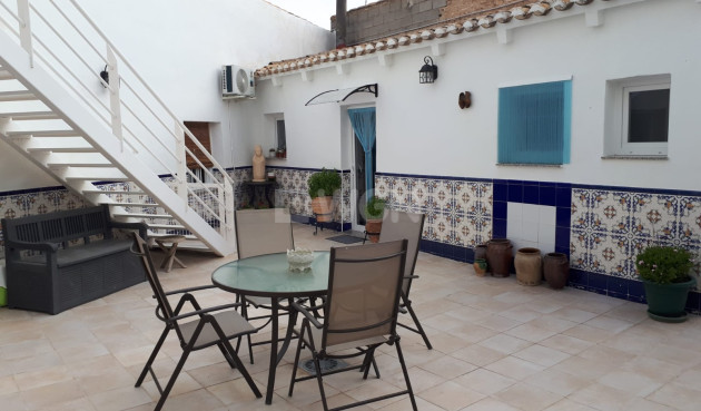 Reventa - Villa - Villena - Inland