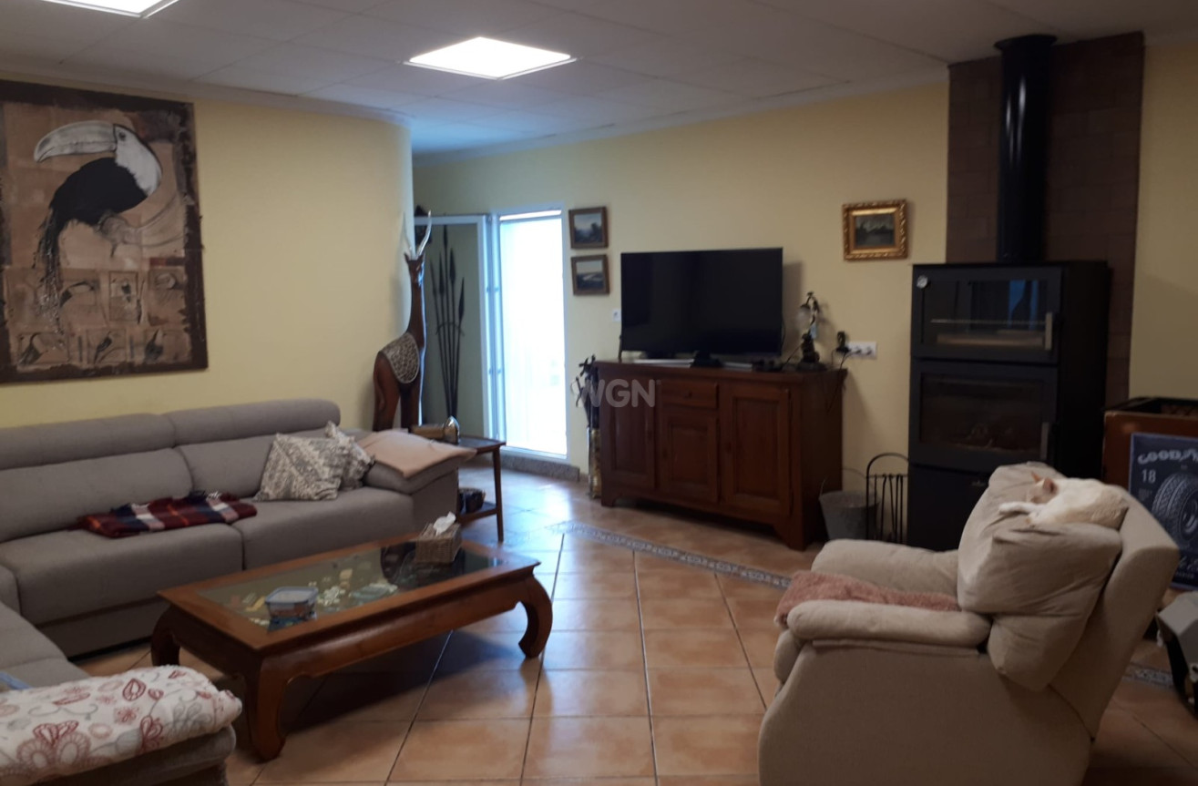 Reventa - Villa - Villena - Inland