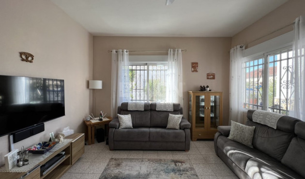 Resale - Townhouse - Algueña - Inland